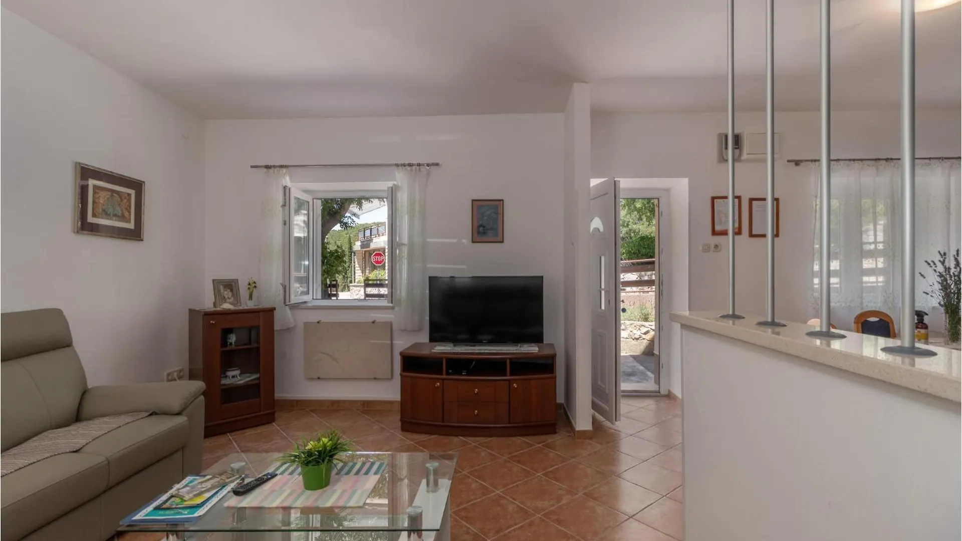 2 Bedroom Beautiful Home In Novi Vinodolski Horvátország